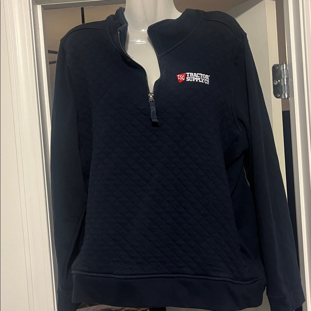 Women’s Tractor Supply pull over navy blue xxl